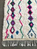Moroccan AZILAL rug AZ221 -235 x 145 cm / 7.7' x 4.7'