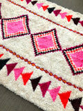 Moroccan AZILAL rug AZ220 -256 x 146 cm / 8.4' x 4.8'