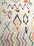 Moroccan AZILAL rug AZ218 -235 x 145 cm / 7.7' x 4.7'