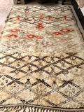 Vintage Moroccan BENI OUARAIN rug BO109 - 274 x 177 cm / 9' x 5'8"