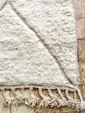 Moroccan BENI OUARAIN rug BO193 - 252 x 158 cm/ 8.2 x 5.2 FT
