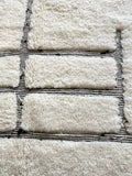 Moroccan BENI OUARAIN rug BO199 - 263 x 153 cm/ 8.6 x 5 FT