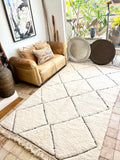 Moroccan BENI OUARAIN rug BO201 - 254 x 154 cm/ 8.3 x 5 FT