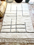 Moroccan BENI OUARAIN rug BO199 - 263 x 153 cm/ 8.6 x 5 FT