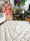Moroccan BENI OUARAIN rug BO204 - 250 x 165 cm/ 8.2 x 5.4 FT