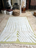 Moroccan BENI OUARAIN rug BO138 - 233 x 150 cm/ 7.6 x 4.9 FT