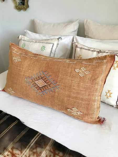 Large cactus silk cushion Faded peach