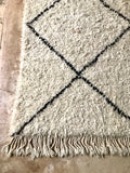 Moroccan BENI OUARAIN rug BO188 - 192 x 139 cm/ 6.3 x 4.6 FT