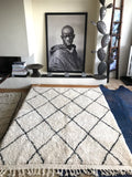Moroccan BENI OUARAIN rug BO155 - 205 x 150 cm/ 6.7 x 4.9 FT