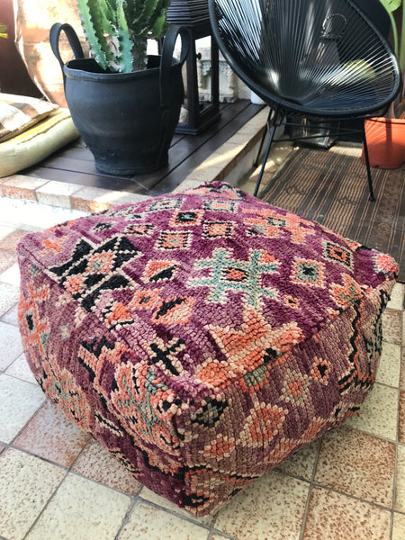 Moroccan vintage Beni Mguild POUF 111